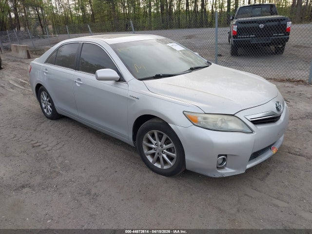 TOYOTA CAMRY - 1