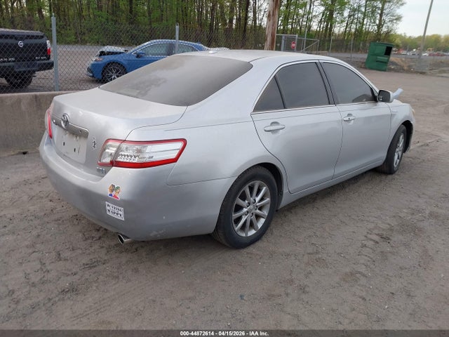 TOYOTA CAMRY - 4