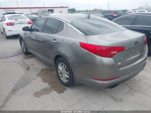 KIA OPTIMA LX - 3