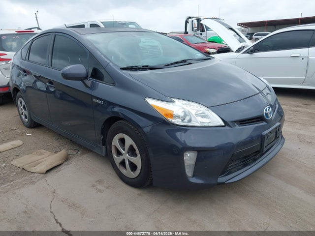 TOYOTA PRIUS - 1