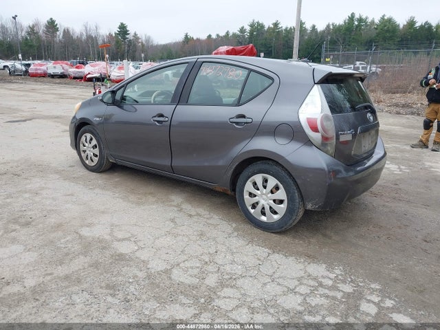 TOYOTA PRIUS C - 3