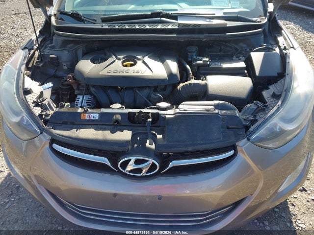 HYUNDAI ELANTRA LIMITED - 10