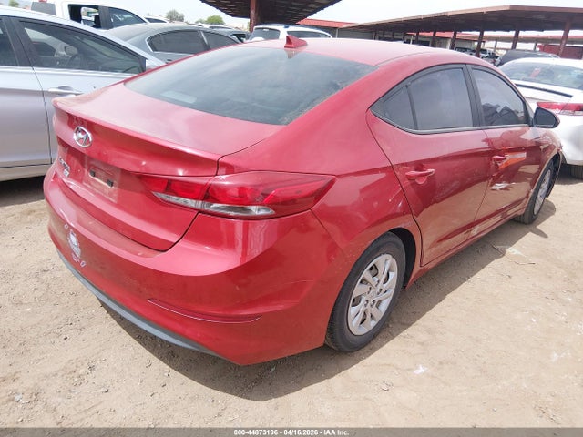 HYUNDAI ELANTRA SE - 4