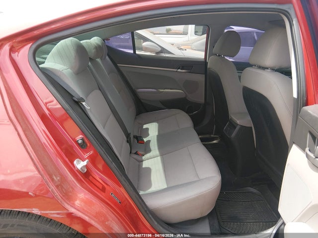 HYUNDAI ELANTRA SE - 8