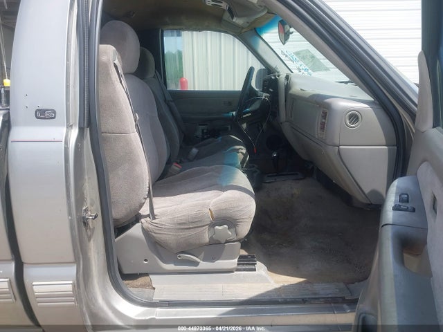 CHEVROLET SILVERADO 1500 LS - 5