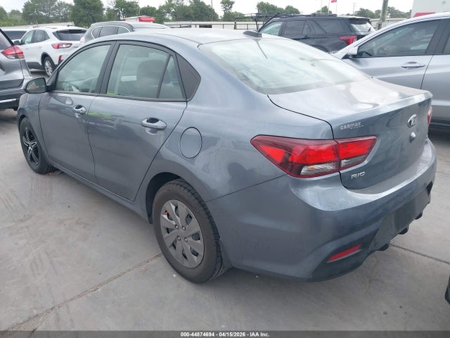 KIA RIO - 3