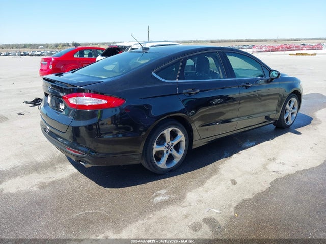 FORD FUSION SE - 4