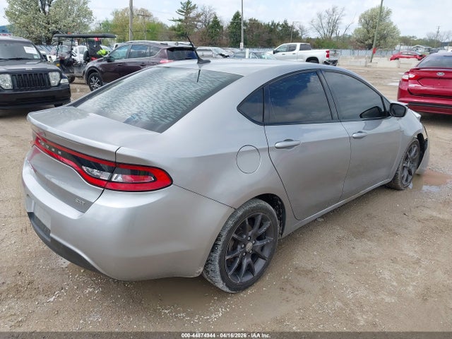 2015 Dodge DART SXT photo 4