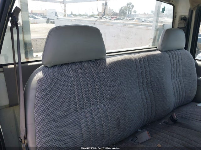 CHEVROLET C3500 CHASSIS - 8