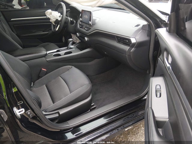 صورة 5 لـ 2022 Nissan ALTIMA SV FWD