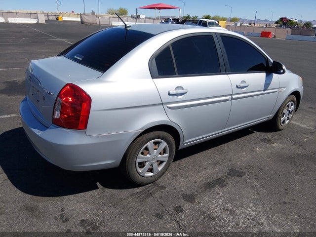 HYUNDAI ACCENT GLS - 4