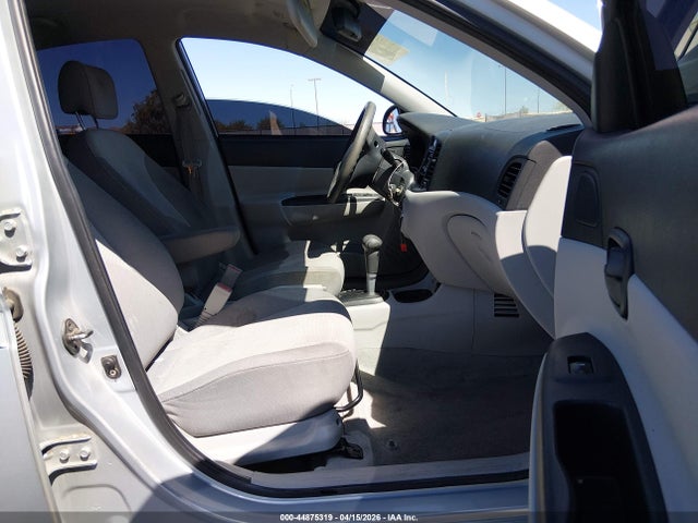 HYUNDAI ACCENT GLS - 5