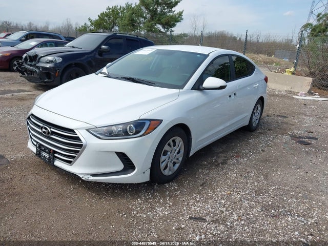 HYUNDAI ELANTRA SE - 2