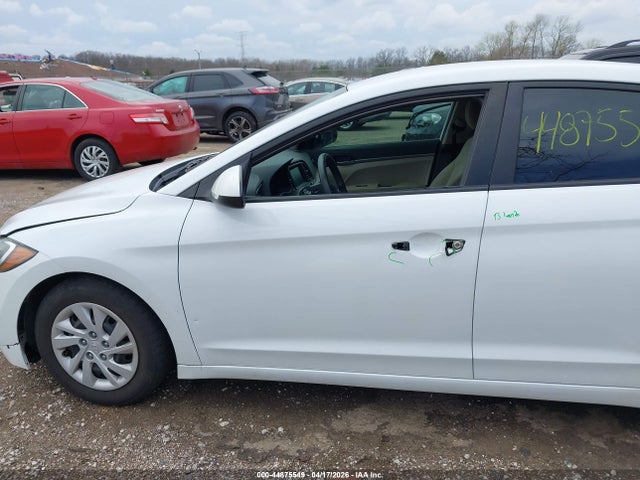 HYUNDAI ELANTRA SE - 6