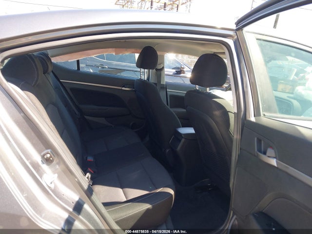 HYUNDAI ELANTRA VALUE EDITION - 8