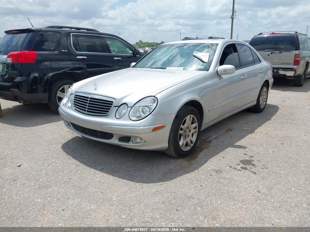 MERCEDES-BENZ E-CLASS - 2