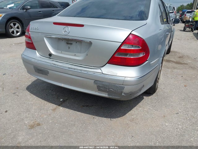 MERCEDES-BENZ E-CLASS - 6