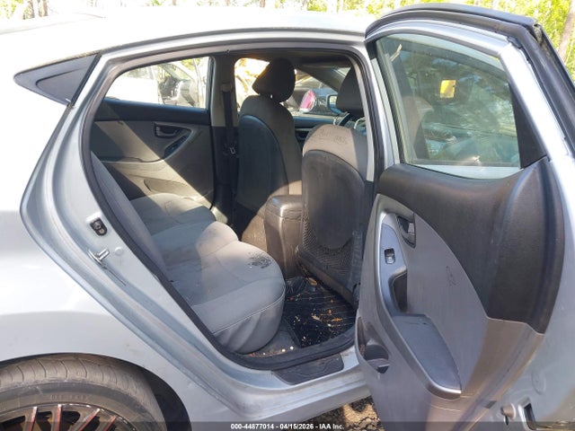 HYUNDAI ELANTRA GLS - 8