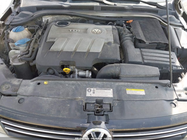 2014 Volkswagen JETTA 2.0L TDI — фото 10