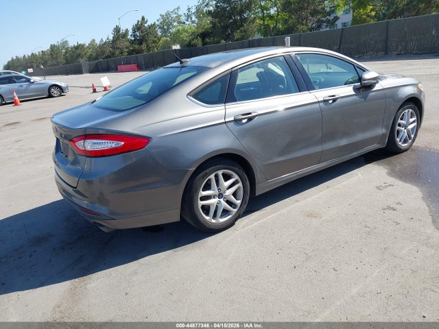 FORD FUSION SE - 4