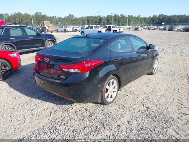 HYUNDAI ELANTRA - 4