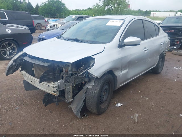 2019 Nissan VERSA 1.6 SV 照片 2