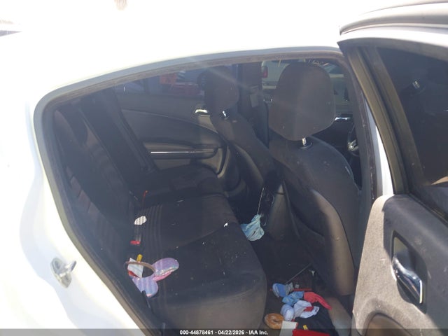 DODGE CHARGER SE - 8