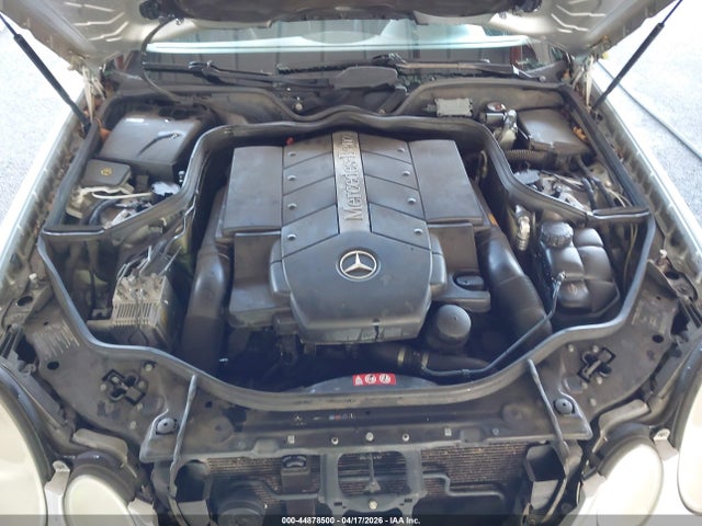 MERCEDES-BENZ E-CLASS - 10