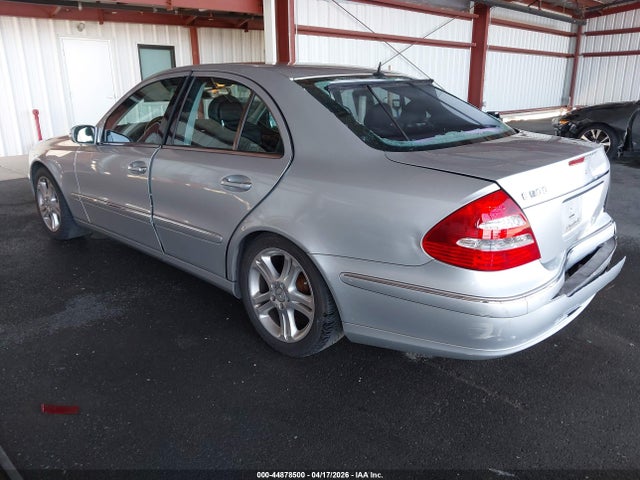 MERCEDES-BENZ E-CLASS - 3