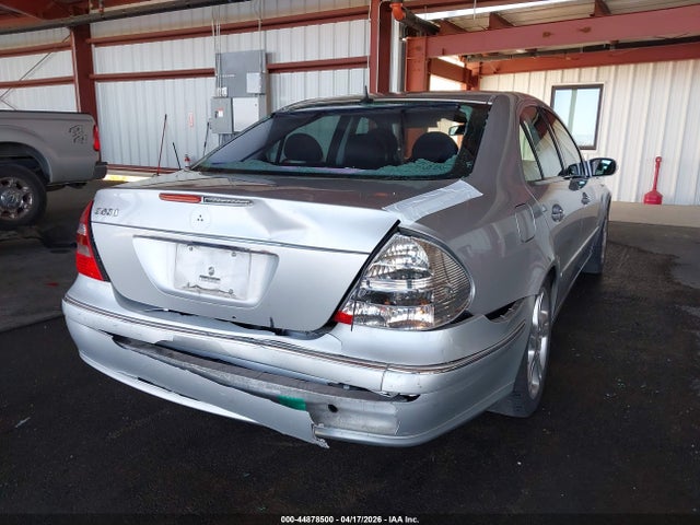 MERCEDES-BENZ E-CLASS - 6