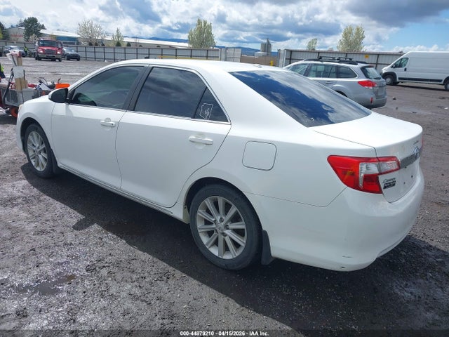 TOYOTA CAMRY - 3