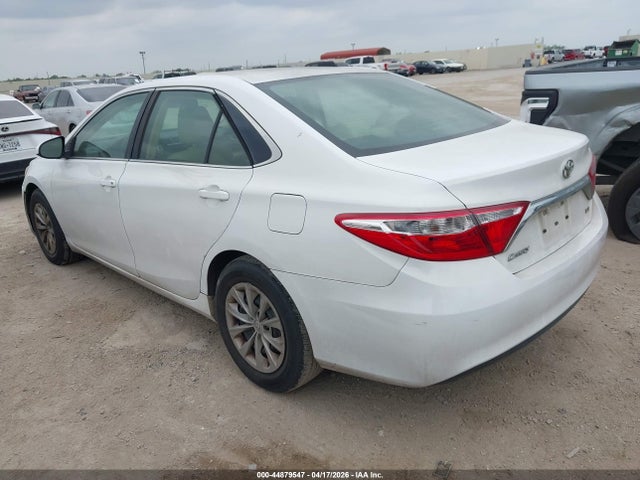 TOYOTA CAMRY - 3
