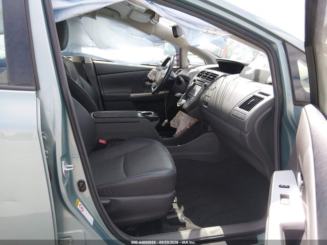 2013 Toyota PRIUS V FIVE — фото 5