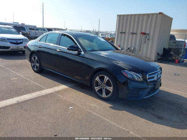 2019 MERCEDES-BENZ E 300 