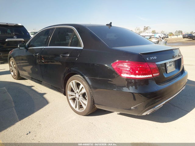 MERCEDES-BENZ E-CLASS - 3