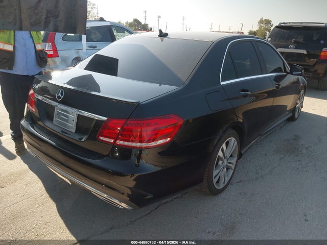 MERCEDES-BENZ E-CLASS - 4