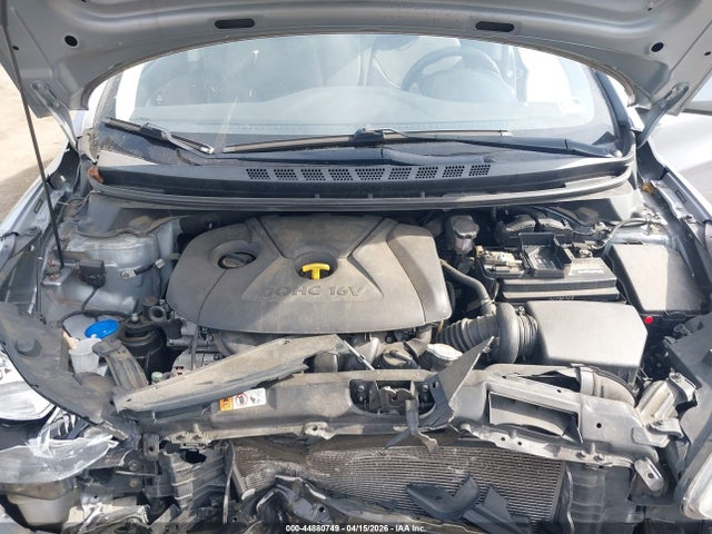 HYUNDAI ELANTRA SE - 10