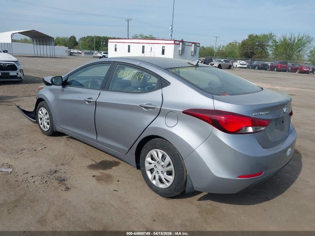 HYUNDAI ELANTRA SE - 3