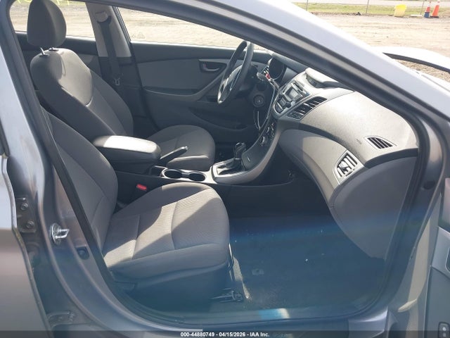 HYUNDAI ELANTRA SE - 5