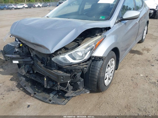 HYUNDAI ELANTRA SE - 6