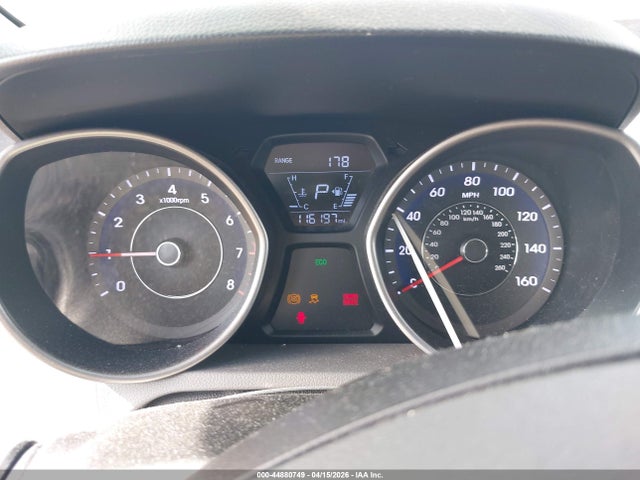 HYUNDAI ELANTRA SE - 7