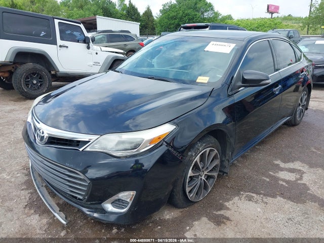 2013 Toyota AVALON XLE photo 2