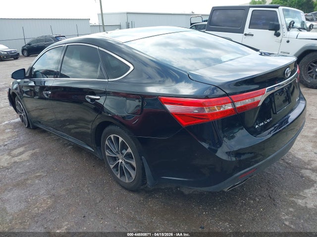 2013 Toyota AVALON XLE photo 3