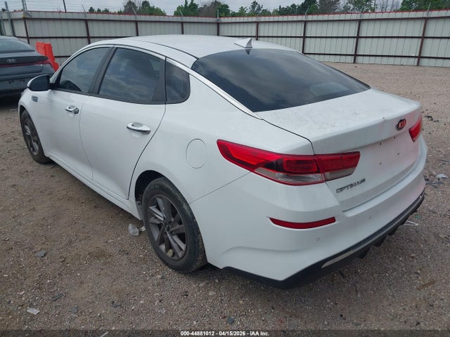 KIA OPTIMA LX - 3