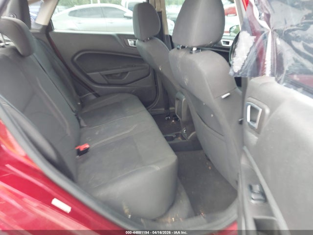 FORD FIESTA SE - 8