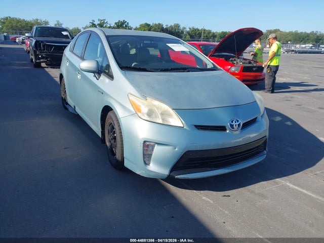 TOYOTA PRIUS - 1