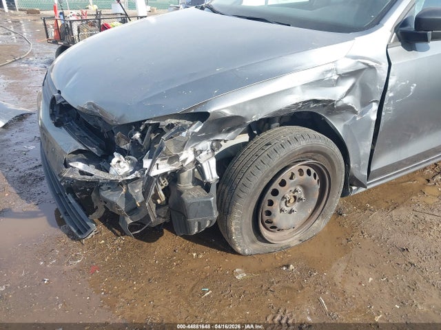 صورة 6 لـ 2014 Volkswagen JETTA 2.0L S