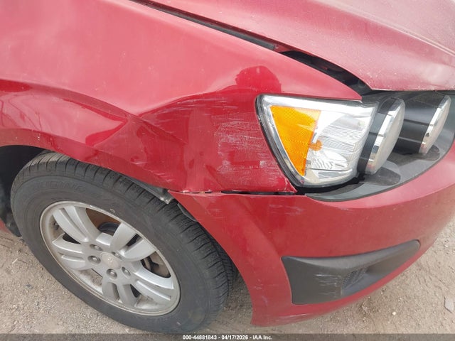 CHEVROLET SONIC LT AUTO - 6