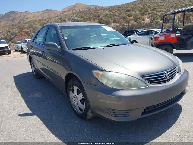 2005 TOYOTA CAMRY LE