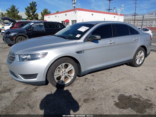 FORD TAURUS SE - 2